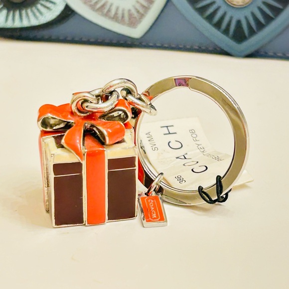 Coach Present Gift Box Keychain/ Bag Charm - Picture 8 of 9